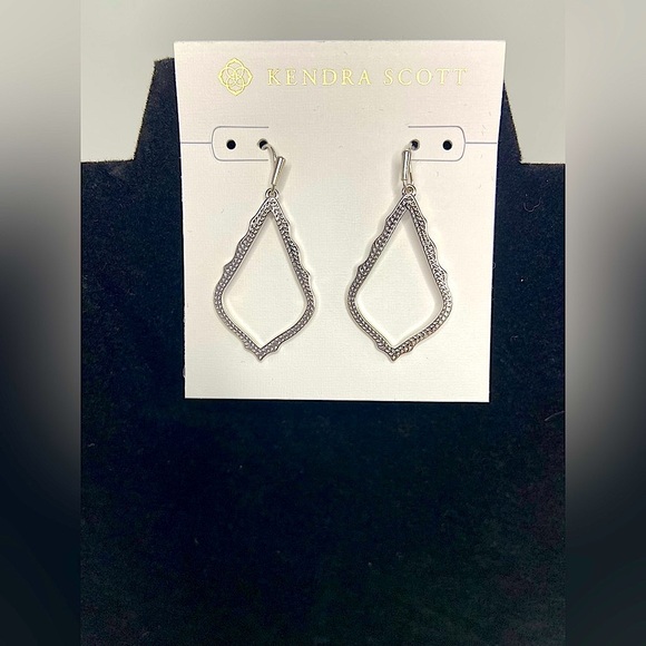 NEW Kendra Scott “Sophia” Drop Earrings - Picture 3 of 5